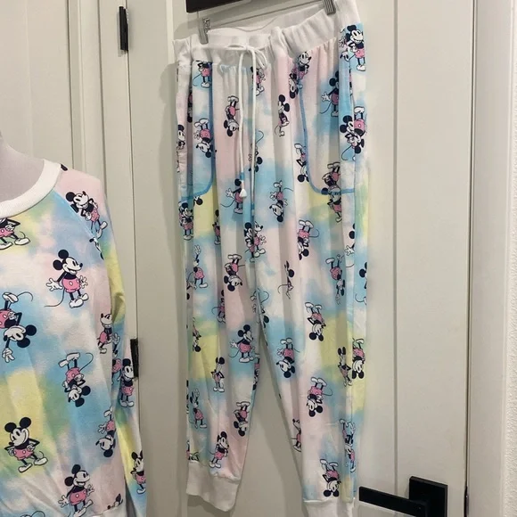 Disney Mickey Mouse  All Over Print Long Sleeve Pajama Sleep/ Lounge Set | XL - Picture 12 of 15